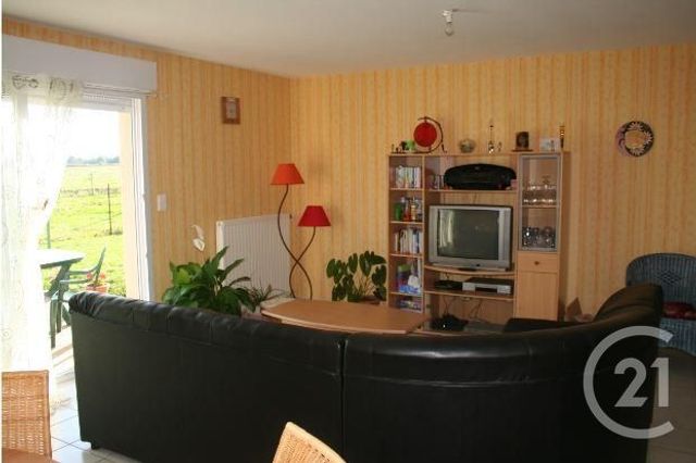 Maison &agrave; louer - 4 pi&egrave;ces - 108,60 m2 - Biozat - 03 - AUVERGNE