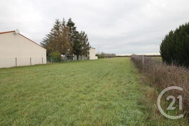 Terrain à vendre - 1926 m2 - Le Mayet D Ecole - 03 - AUVERGNE