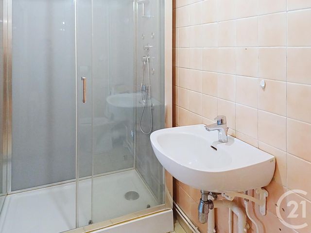 Appartement &agrave; louer - 3 pi&egrave;ces - 59,71 m2 - Aigueperse - 63 - AUVERGNE