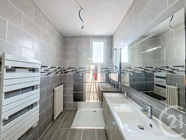 Maison à vendre - 7 pièces - 140 m2 - Bellenaves - 03 - AUVERGNE