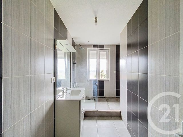 Afficher la photo en grand Maison à vendre - 5 pièces - 112,82 m2 - Chaptuzat - 63 - AUVERGNE