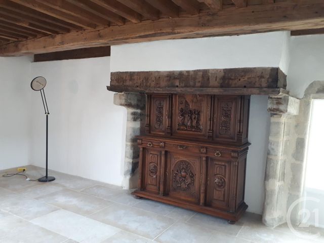 Appartement à louer AIGUEPERSE