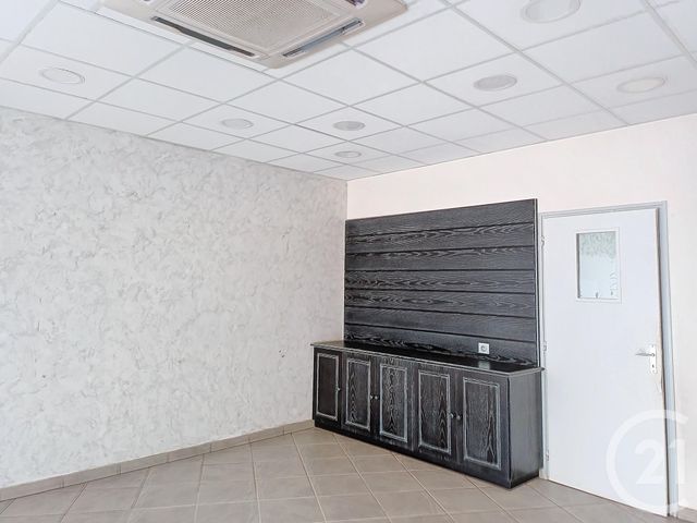 Appartement à louer - 2 pièces - 97,02 m2 - Gannat - 03 - AUVERGNE