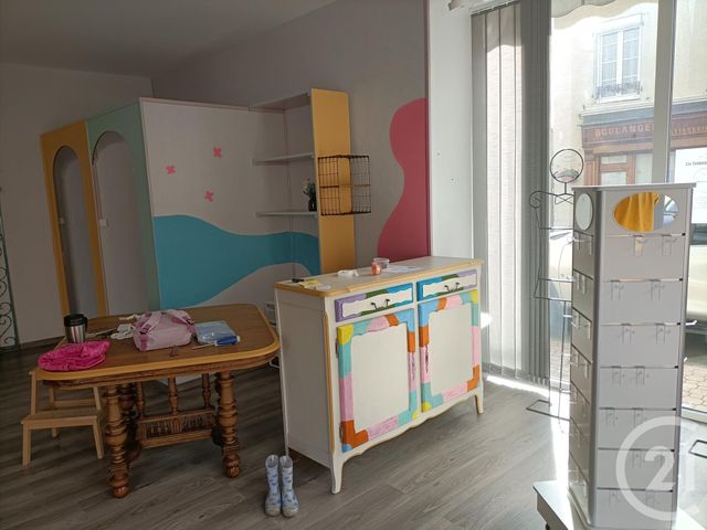Appartement &agrave; louer - 2 pi&egrave;ces - 92,40 m2 - Chantelle - 03 - AUVERGNE
