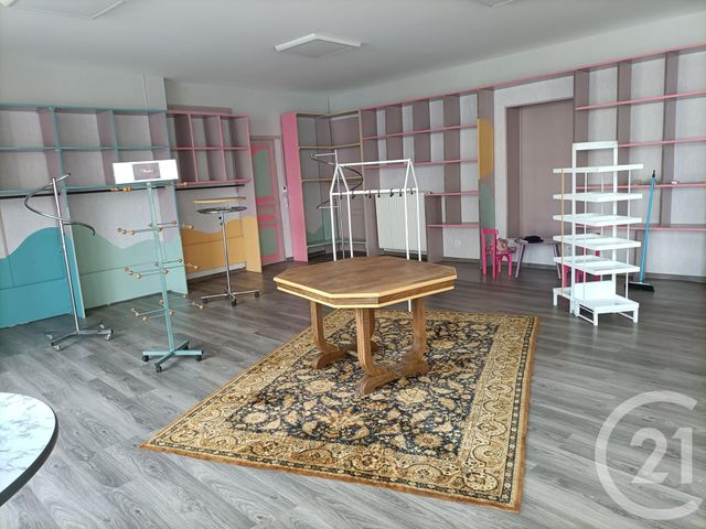 Appartement &agrave; louer - 2 pi&egrave;ces - 92,40 m2 - Chantelle - 03 - AUVERGNE