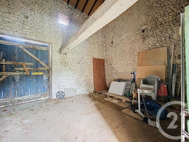 Maison à vendre - 1 pièce - 190 m2 - Charroux - 03 - AUVERGNE