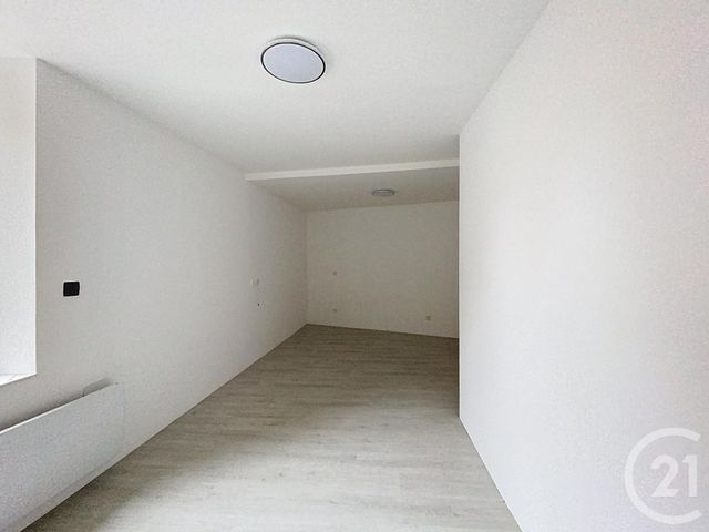 Maison à vendre - 7 pièces - 140 m2 - Ebreuil - 03 - AUVERGNE