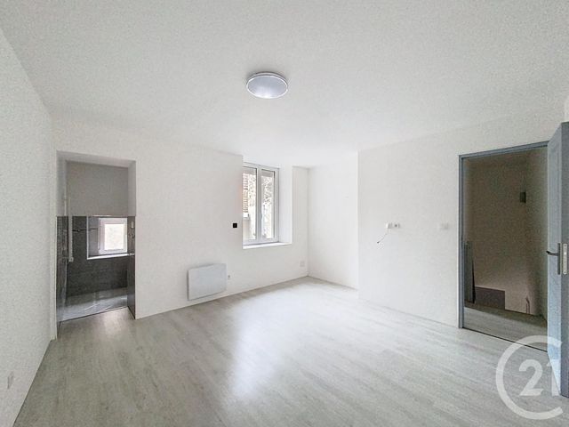 Maison à vendre - 7 pièces - 140 m2 - Ebreuil - 03 - AUVERGNE