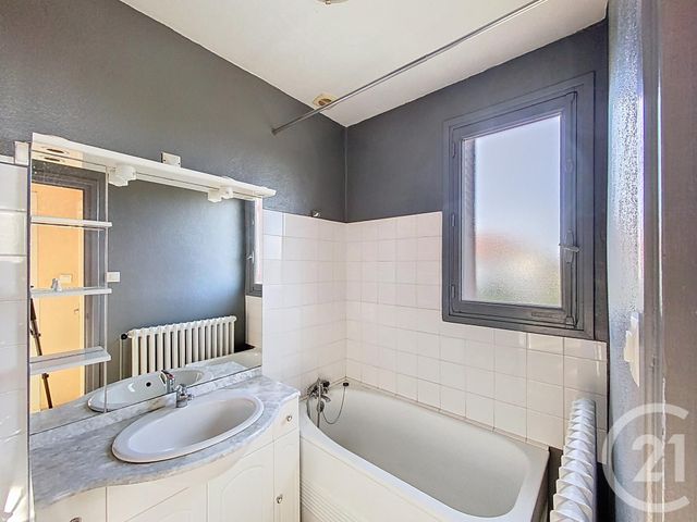 Maison à vendre - 4 pièces - 64,13 m2 - Gannat - 03 - AUVERGNE