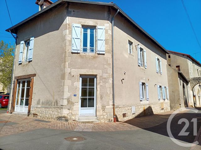Appartement F2 à louer - 2 pièces - 42 m2 - Gannat - 03 - AUVERGNE