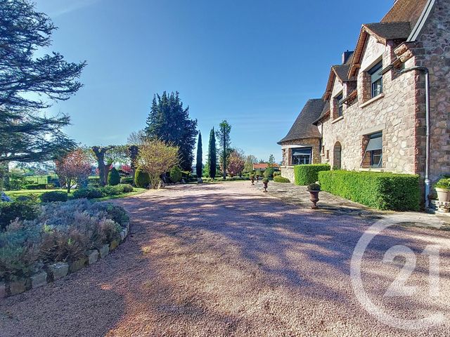 Maison à vendre - 7 pièces - 230,31 m2 - Aigueperse - 63 - AUVERGNE