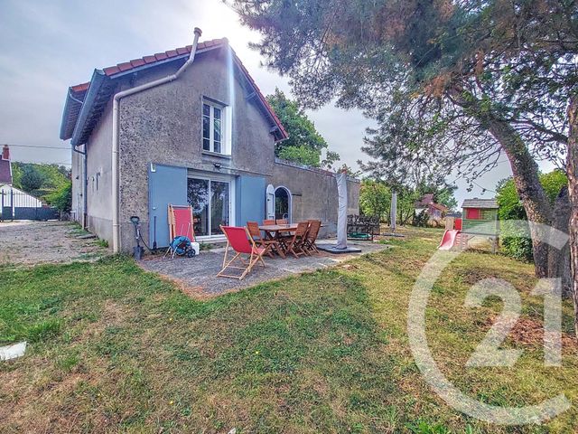 Afficher la photo en grand Maison à vendre - 6 pièces - 145 m2 - Lalizolle - 03 - AUVERGNE