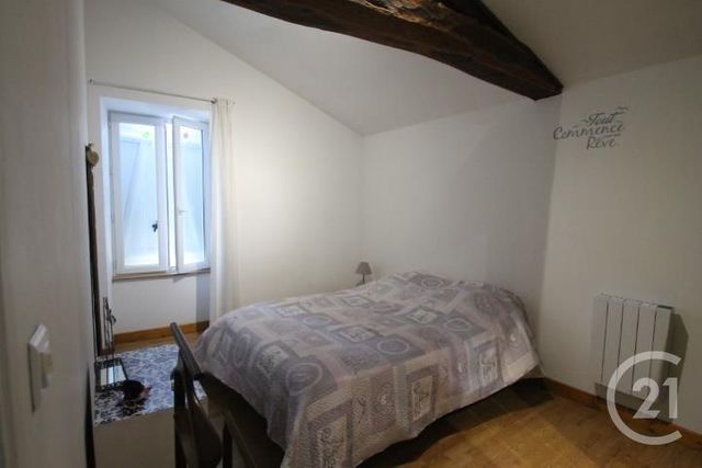 Afficher la photo en grand Maison à louer - 3 pièces - 82,73 m2 - Bussieres Et Pruns - 63 - AUVERGNE