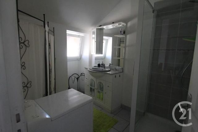 Afficher la photo en grand Maison à louer - 3 pièces - 82,73 m2 - Bussieres Et Pruns - 63 - AUVERGNE