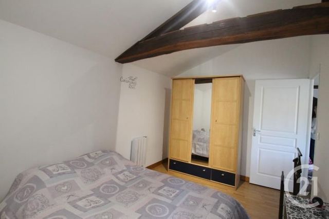 Afficher la photo en grand Maison à louer - 3 pièces - 82,73 m2 - Bussieres Et Pruns - 63 - AUVERGNE