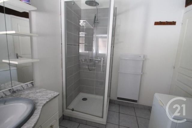 Afficher la photo en grand Maison à louer - 3 pièces - 82,73 m2 - Bussieres Et Pruns - 63 - AUVERGNE