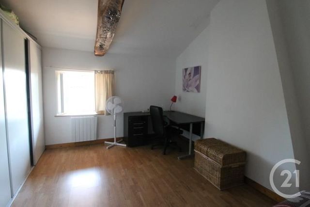 Afficher la photo en grand Maison à louer - 3 pièces - 82,73 m2 - Bussieres Et Pruns - 63 - AUVERGNE