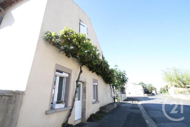 Afficher la photo en grand Maison à louer - 3 pièces - 82,73 m2 - Bussieres Et Pruns - 63 - AUVERGNE