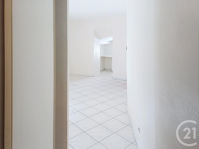 Appartement F2 à louer - 2 pièces - 38,78 m2 - Gannat - 03 - AUVERGNE
