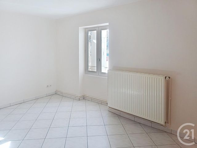 Appartement F2 à louer - 2 pièces - 38,78 m2 - Gannat - 03 - AUVERGNE