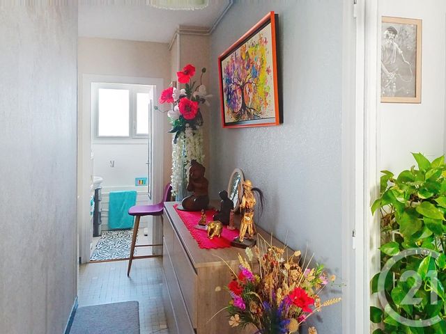 Appartement F4 à louer - 4 pièces - 70,87 m2 - Gannat - 03 - AUVERGNE