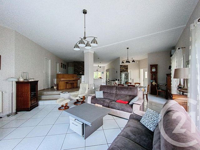 Maison à vendre - 4 pièces - 159,26 m2 - Montpensier - 63 - AUVERGNE