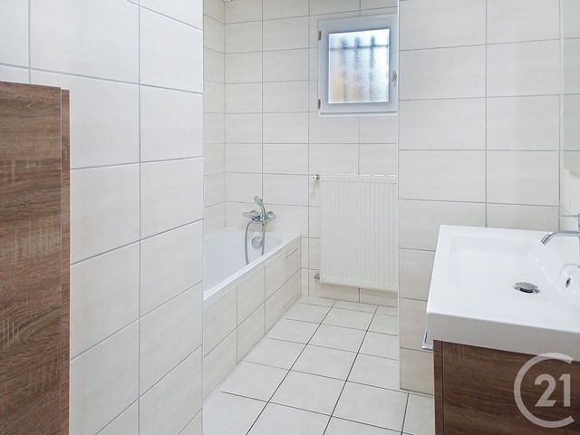 Afficher la photo en grand Maison à louer - 3 pièces - 84,31 m2 - Biozat - 03 - AUVERGNE