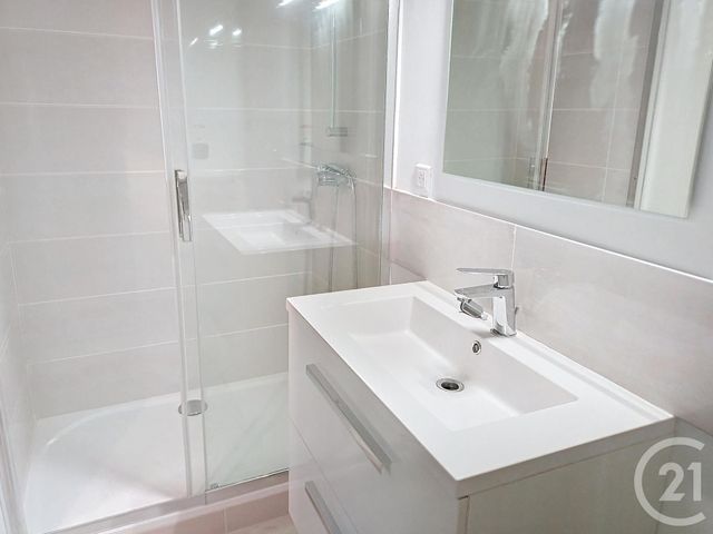 Afficher la photo en grand Maison à louer - 4 pièces - 87,50 m2 - Vendat - 03 - AUVERGNE