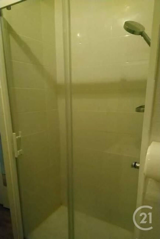 Appartement Studio à louer - 1 pièce - 33 m2 - Clermont Ferrand - 63 - AUVERGNE