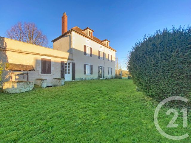Maison &agrave; vendre - 7 pi&egrave;ces - 196,59 m2 - Ebreuil - 03 - AUVERGNE