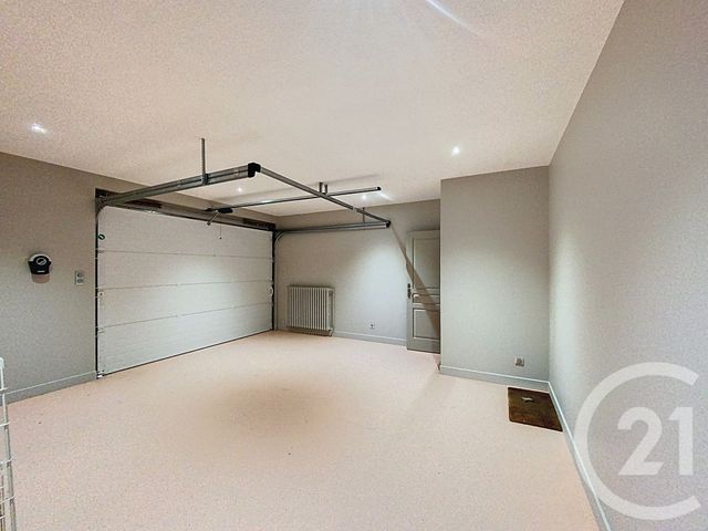 Maison &agrave; vendre - 7 pi&egrave;ces - 196,59 m2 - Ebreuil - 03 - AUVERGNE