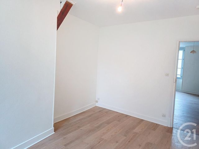 Appartement F2 à louer - 2 pièces - 49,70 m2 - Gannat - 03 - AUVERGNE