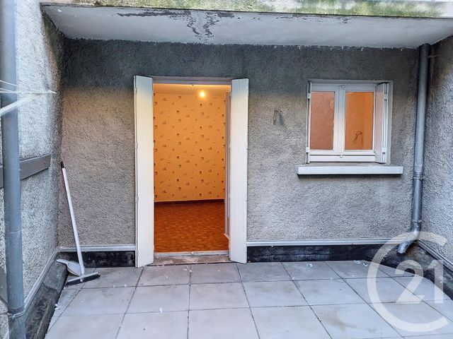 Appartement F2 &agrave; louer - 2 pi&egrave;ces - 44,40 m2 - Gannat - 03 - AUVERGNE