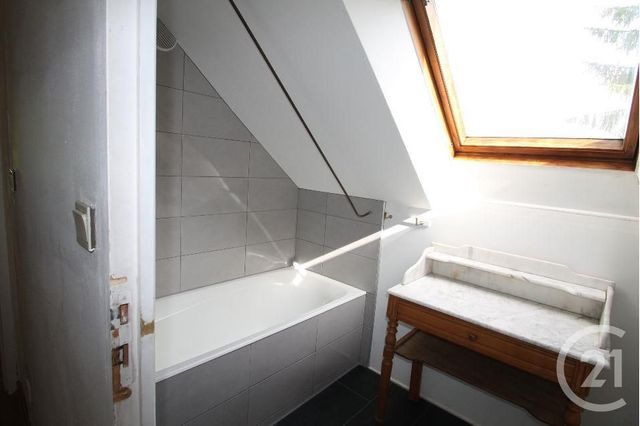 Maison &agrave; louer - 6 pi&egrave;ces - 150 m2 - Vicq - 03 - AUVERGNE