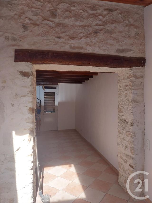 Maison &agrave; louer - 4 pi&egrave;ces - 107 m2 - Chezelle - 03 - AUVERGNE