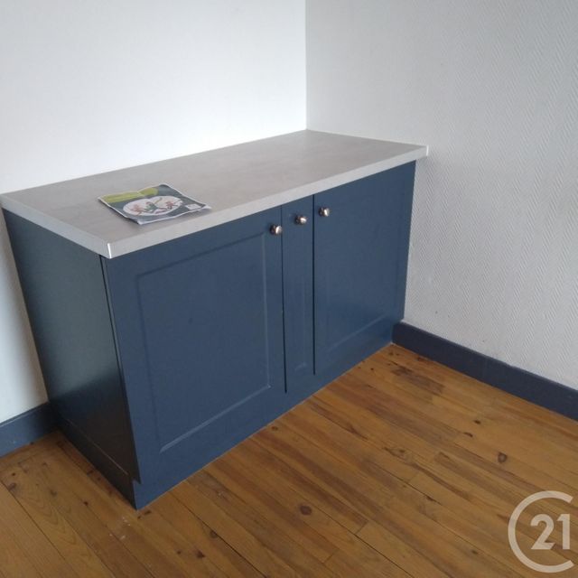 Appartement &agrave; louer - 2 pi&egrave;ces - 46,86 m2 - Vichy - 03 - AUVERGNE