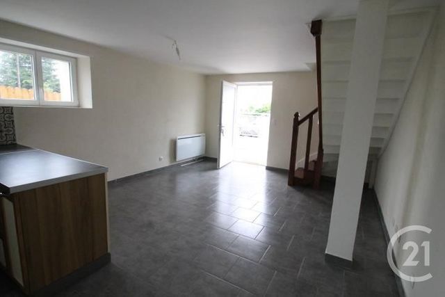 Maison &agrave; louer - 4 pi&egrave;ces - 79 m2 - Vichy - 03 - AUVERGNE