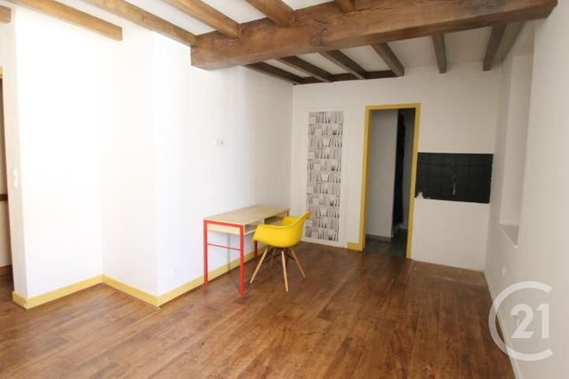 Maison &agrave; louer - 3 pi&egrave;ces - 116,37 m2 - Bellenaves - 03 - AUVERGNE