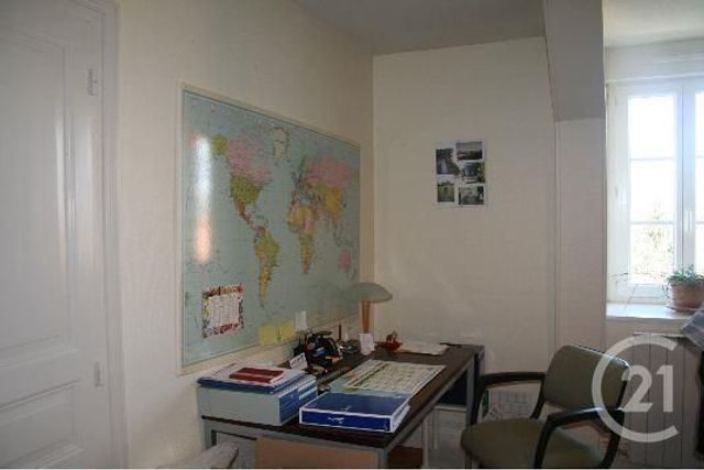 Appartement F3 &agrave; louer - 3 pi&egrave;ces - 76,50 m2 - Gannat - 03 - AUVERGNE