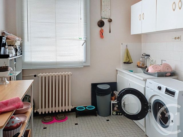 Appartement &agrave; louer - 3 pi&egrave;ces - 61,26 m2 - Gannat - 03 - AUVERGNE