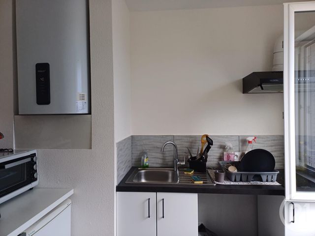 Appartement F1 &agrave; louer - 2 pi&egrave;ces - 23,86 m2 - Gannat - 03 - AUVERGNE