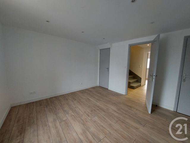 Maison &agrave; louer - 4 pi&egrave;ces - 65,55 m2 - Gannat - 03 - AUVERGNE