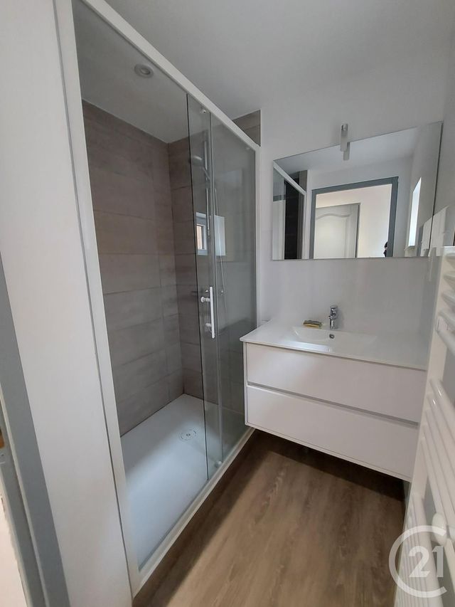 Maison &agrave; louer - 4 pi&egrave;ces - 65,55 m2 - Gannat - 03 - AUVERGNE