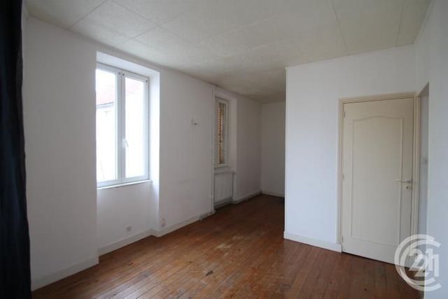 Maison &agrave; louer - 4 pi&egrave;ces - 85,66 m2 - Gannat - 03 - AUVERGNE