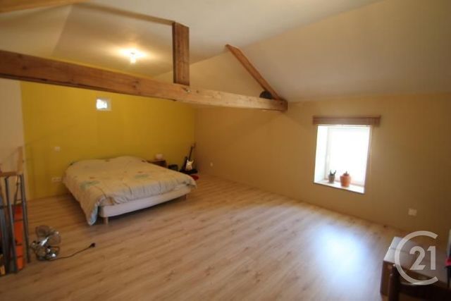 Maison &agrave; louer - 2 pi&egrave;ces - 80 m2 - Bellenaves - 03 - AUVERGNE