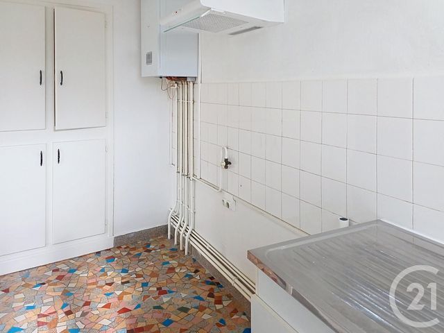Appartement F2 &agrave; louer - 3 pi&egrave;ces - 40 m2 - Gannat - 03 - AUVERGNE