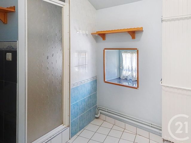 Maison &agrave; louer - 4 pi&egrave;ces - 71 m2 - Gannat - 03 - AUVERGNE