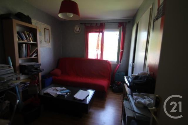 Maison &agrave; louer - 5 pi&egrave;ces - 101,15 m2 - St Bonnet De Rochefort - 03 - AUVERGNE