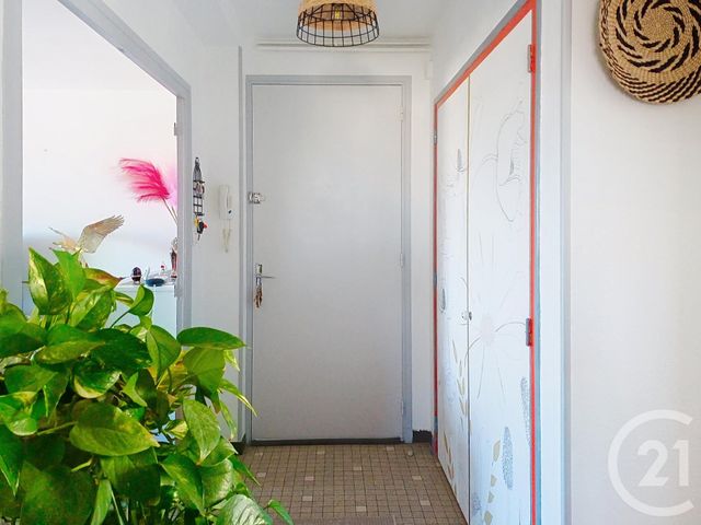 Appartement F4 &agrave; louer - 4 pi&egrave;ces - 70,87 m2 - Gannat - 03 - AUVERGNE