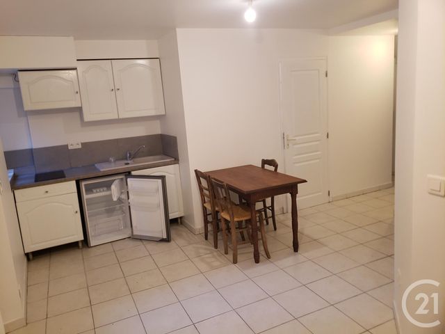 Appartement T1 &agrave; louer - 1 pi&egrave;ce - 30,41 m2 - Gannat - 03 - AUVERGNE